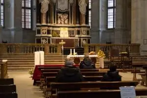 Jesus Waits for You: Find Healing and Love in Eucharistic Adoration